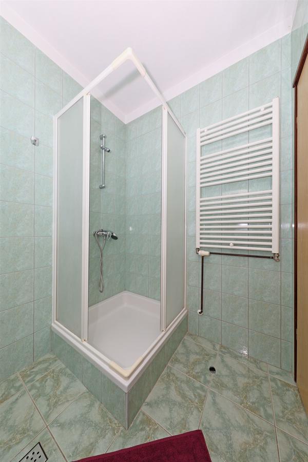 Apartments Snjezana Tisno Zewnętrze zdjęcie