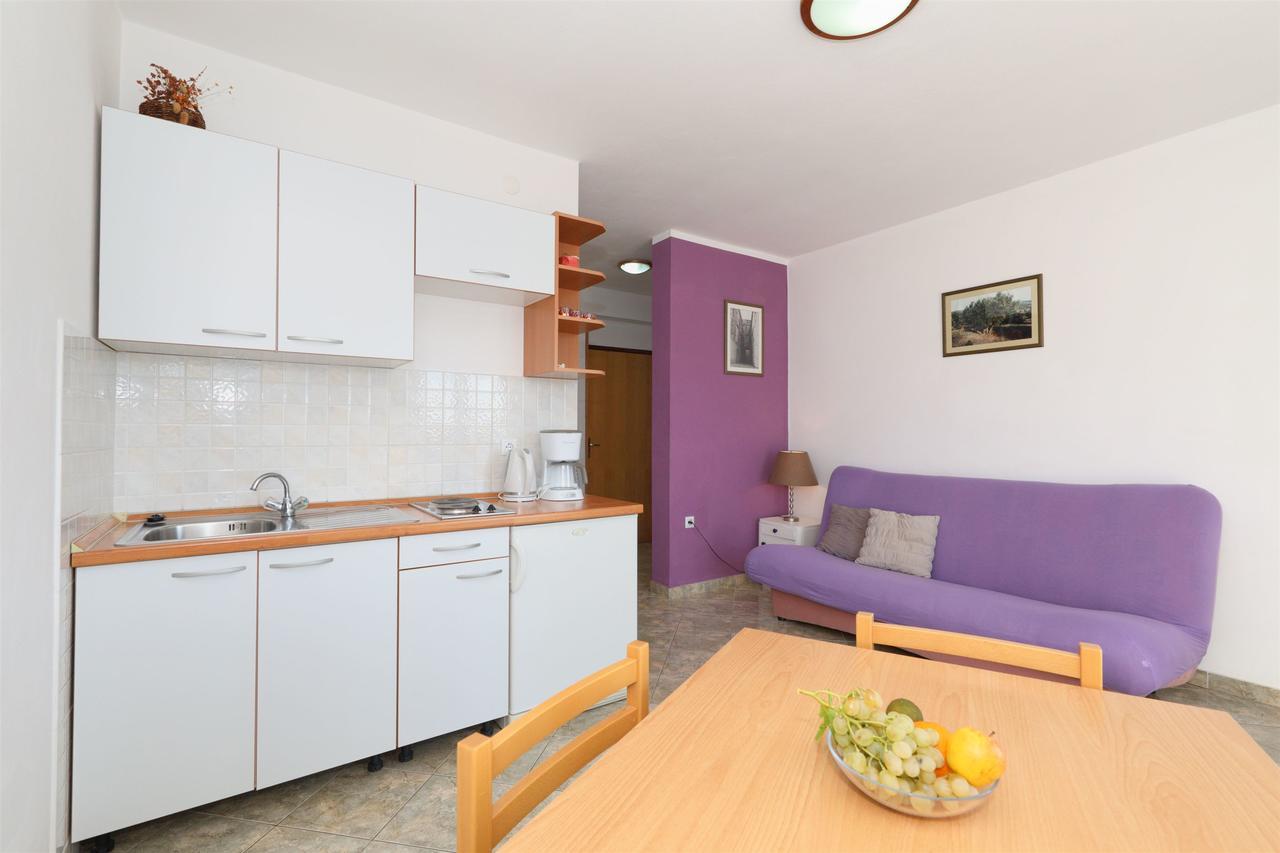 Apartments Snjezana Tisno Zewnętrze zdjęcie