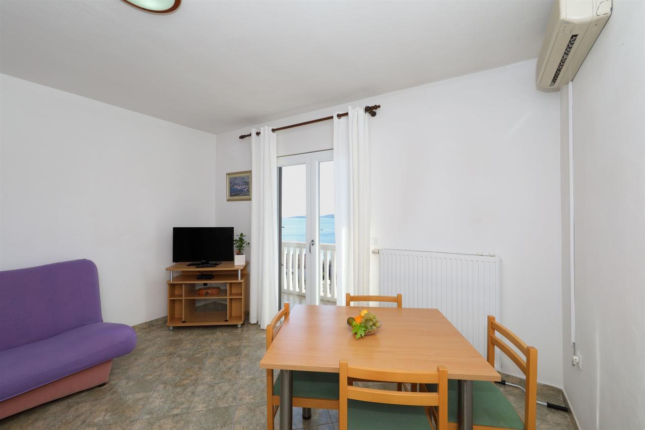 Apartments Snjezana Tisno Zewnętrze zdjęcie
