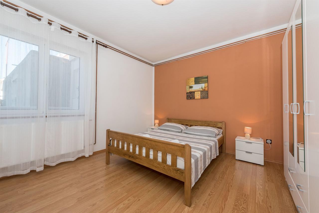 Apartments Snjezana Tisno Zewnętrze zdjęcie