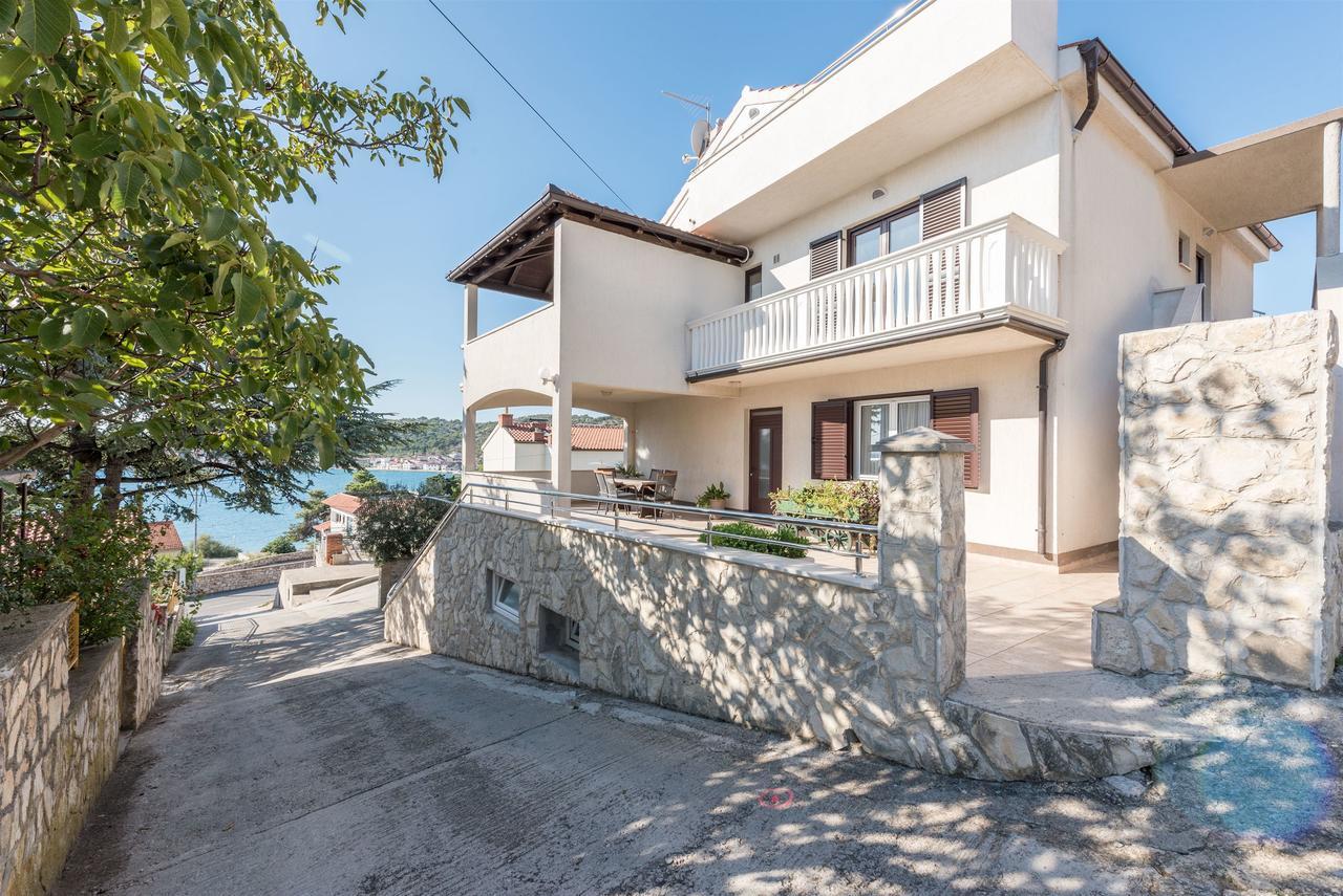 Apartments Snjezana Tisno Zewnętrze zdjęcie